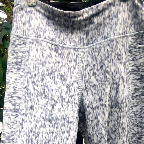 Victoria Secret Long Leggings - Picture 9 of 10